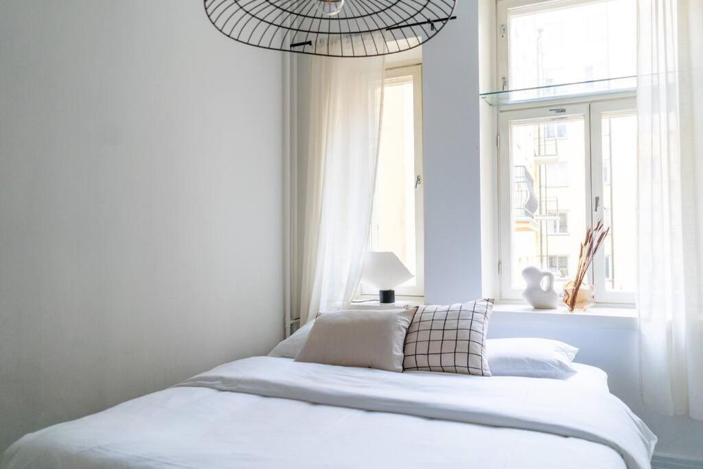 Small With Spacious Bathroom In Ullanlinna Helsinki