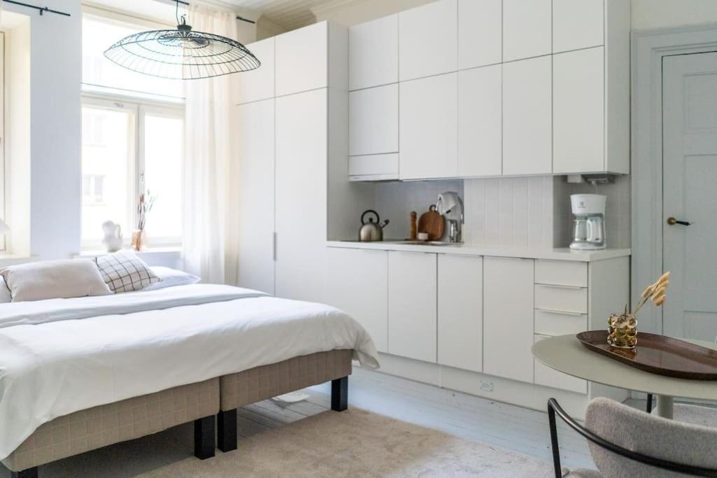 Small With Spacious Bathroom In Ullanlinna